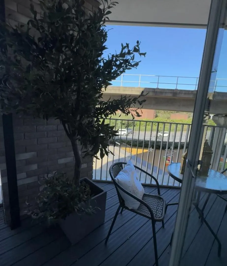 アパート Luxury Olive Haven 1Bed, 1 Min To Dlr & University ロンドン
